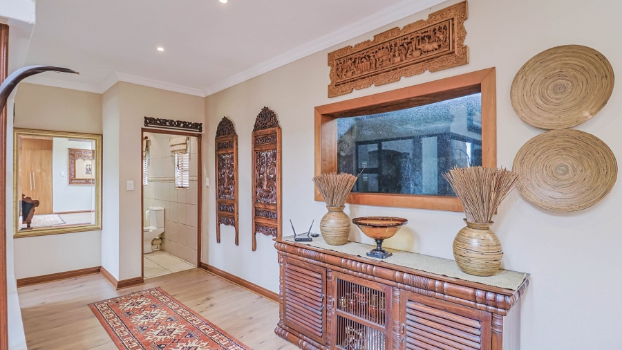 5 Bedroom Property for Sale in Birdwood Estate North West